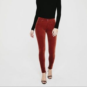 New with tags AG Farrah Skinny size 26R
